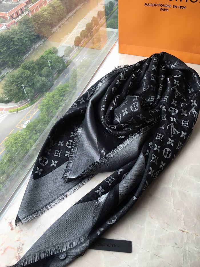 Louis Vuitton Scarf LV00082